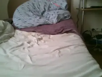 holy1996 webcam model stream image