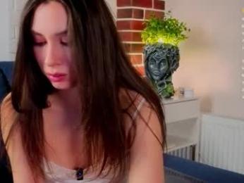 pamilarakestraw webcam model stream image