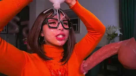 karolineneuer_ webcam model stream image