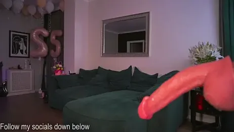 karolineneuer_ webcam model stream image