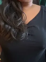 Maggi-is-back webcam stripchat model stream image