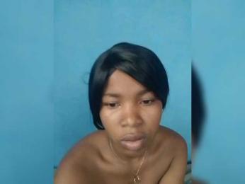 Maylis18 webcam bongacams model stream image