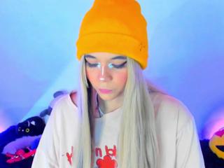 Scarlet Bridge webcam model stream image