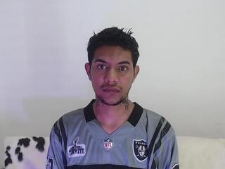 Emiliano Hott webcam model stream image