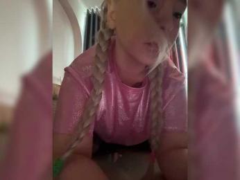 LittleDelora webcam model stream image