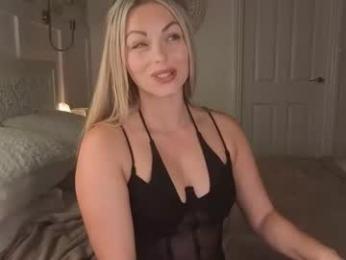 daisydreams_cumtrue webcam chaturbate model stream image