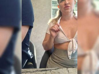 MOLLY-7 webcam model stream image