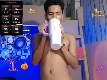 RoyalBlooded_Guy69x webcam stripchat model stream image