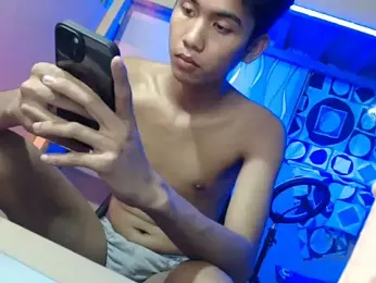 RoyalBlooded_Guy69x webcam model stream image