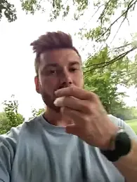 Foxtrott_242 webcam model stream image