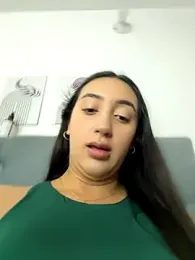 Hannahoff webcam model stream image