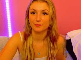 anaayss webcam model stream image