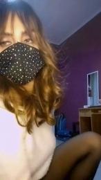 Akemy_room webcam model stream image