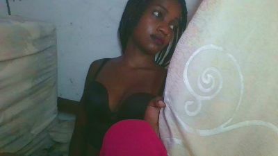 Pragyah1 webcam cam4 model stream image