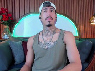 Donovan Desmond webcam model stream image