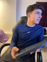 AdrianRinaldi webcam model stream image