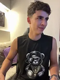 AdrianRinaldi webcam model stream image