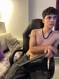 AdrianRinaldi webcam model stream image