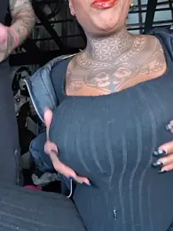 DarkDea webcam model stream image