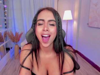 LeahJones webcam model stream image