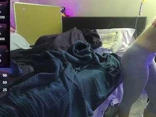 blondiewithanass webcam model stream image