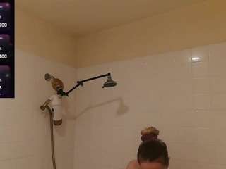 blondiewithanass webcam model stream image