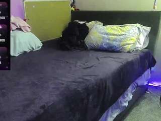 blondiewithanass webcam model stream image