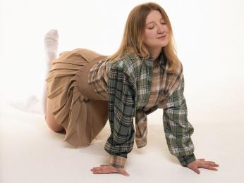 AlicePilgrim webcam livejasmin model stream image