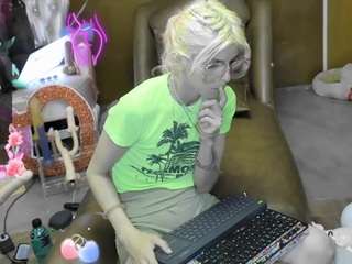 skinnyteen webcam model stream image