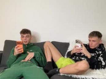 callumandcole webcam model stream image