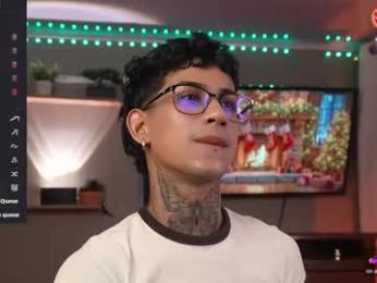 zion__lee webcam model stream image