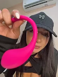 jenn_fit webcam model stream image