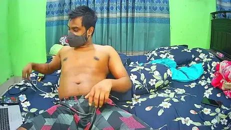 Younger_Couples webcam model stream image