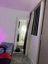 Leonarrrd_01 webcam model stream image