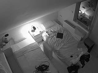 voyeurcam-julmodels-bed-7 webcam model stream image