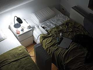 voyeurcam-julmodels-bed-7 webcam model stream image