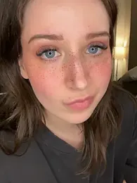 nerdynina webcam model stream image