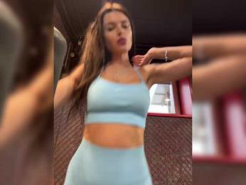 Oops_kiraa webcam bongacams model stream image