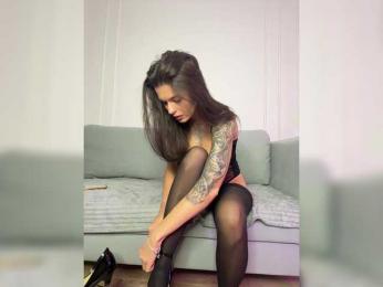 Oops_kiraa webcam bongacams model stream image