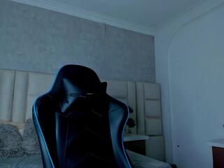 Michael Reinolds webcam model stream image