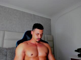 Michael Reinolds webcam model stream image