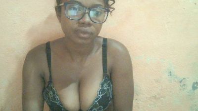 Niicha webcam model stream image