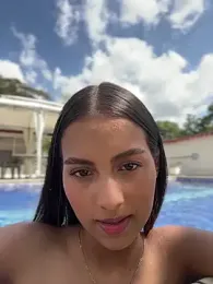 Valeria-escobar webcam model stream image