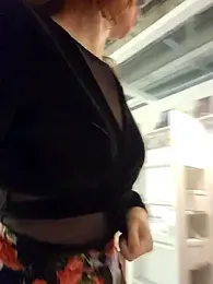 Exhibitionsplit webcam stripchat model stream image