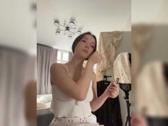 OlivkaVif webcam model stream image