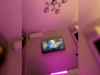 OlivkaVif webcam model stream image