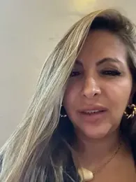 _Abril-Office1 webcam model stream image