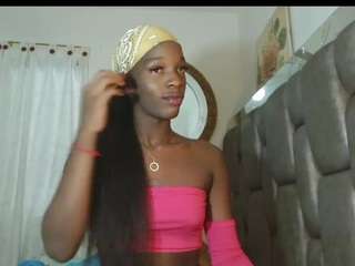 karolla-bigcock webcam model stream image