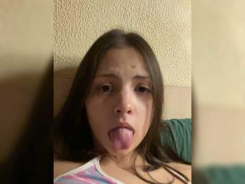 SilverSaya webcam model stream image