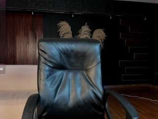 saracorraless webcam model stream image